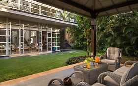 Seis Villa-Splendid 4 Bhk Villa With Private Pool